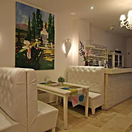 بوتيك لاريمار 3*