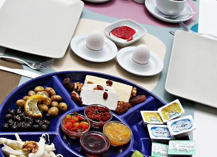 拉丽玛尔精品酒店 3*