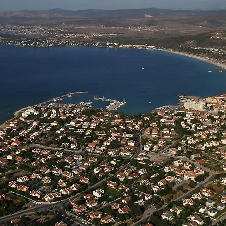 Гостьовий будинок Larimar Boutique 3*