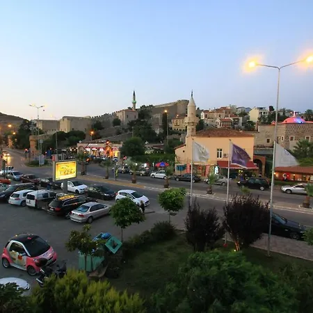 Larimar Boutique Чешме