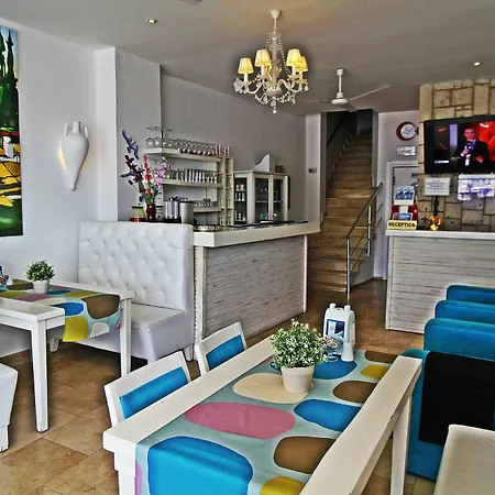 Guest house Larimar Boutique 3*